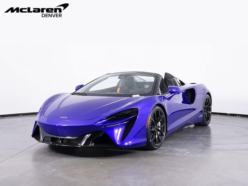 2025 MCLAREN ARTURA
