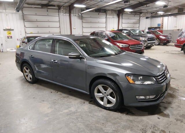 2015 VOLKSWAGEN Passat