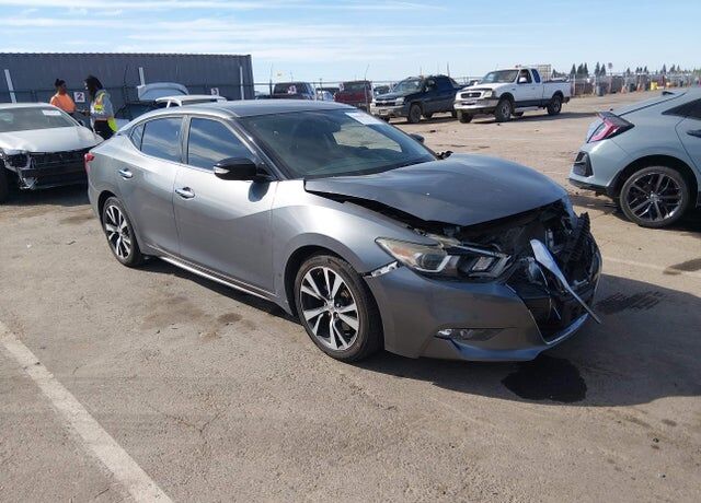 2017 NISSAN Maxima