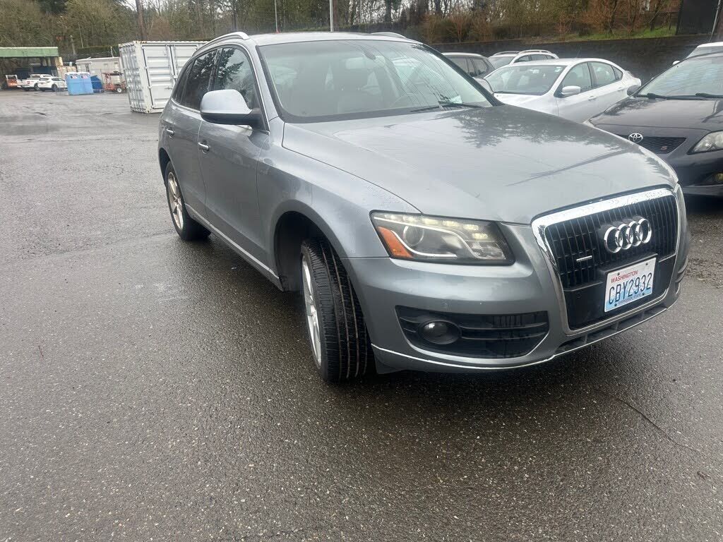 2010 AUDI Q5
