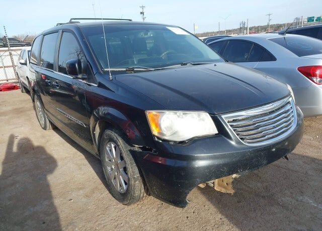 2012 CHRYSLER Town and Country