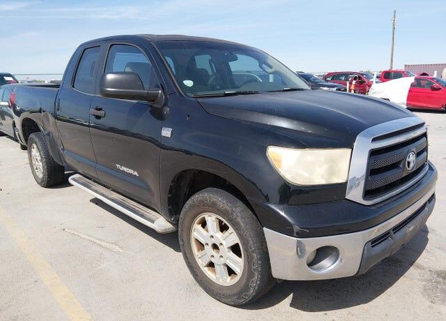 2010 TOYOTA Tundra