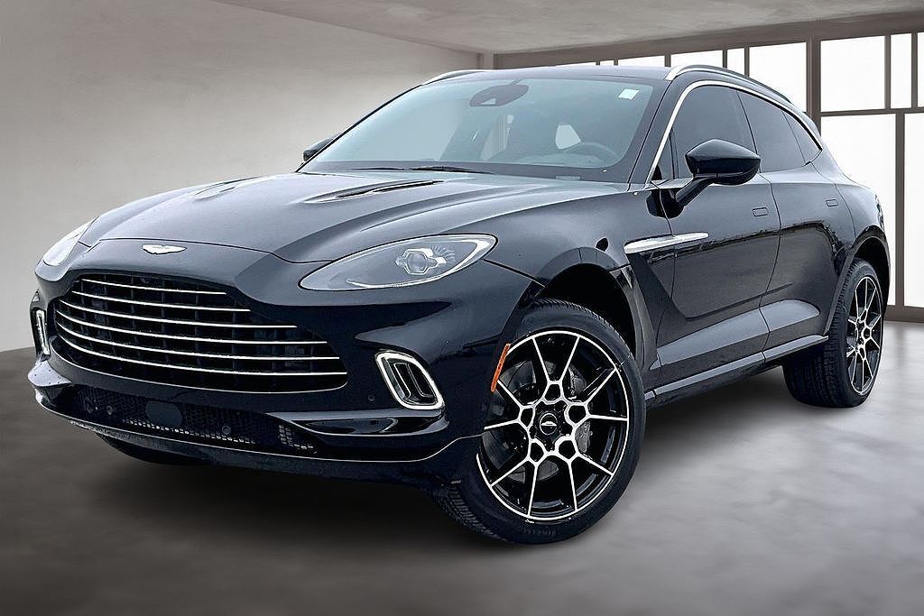 2021 ASTON MARTIN DBX