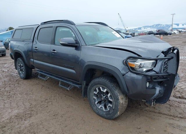2020 TOYOTA Tacoma