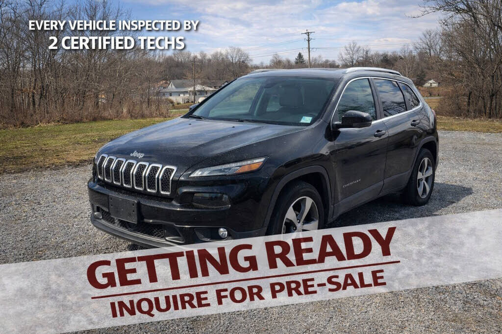 2021 JEEP Cherokee
