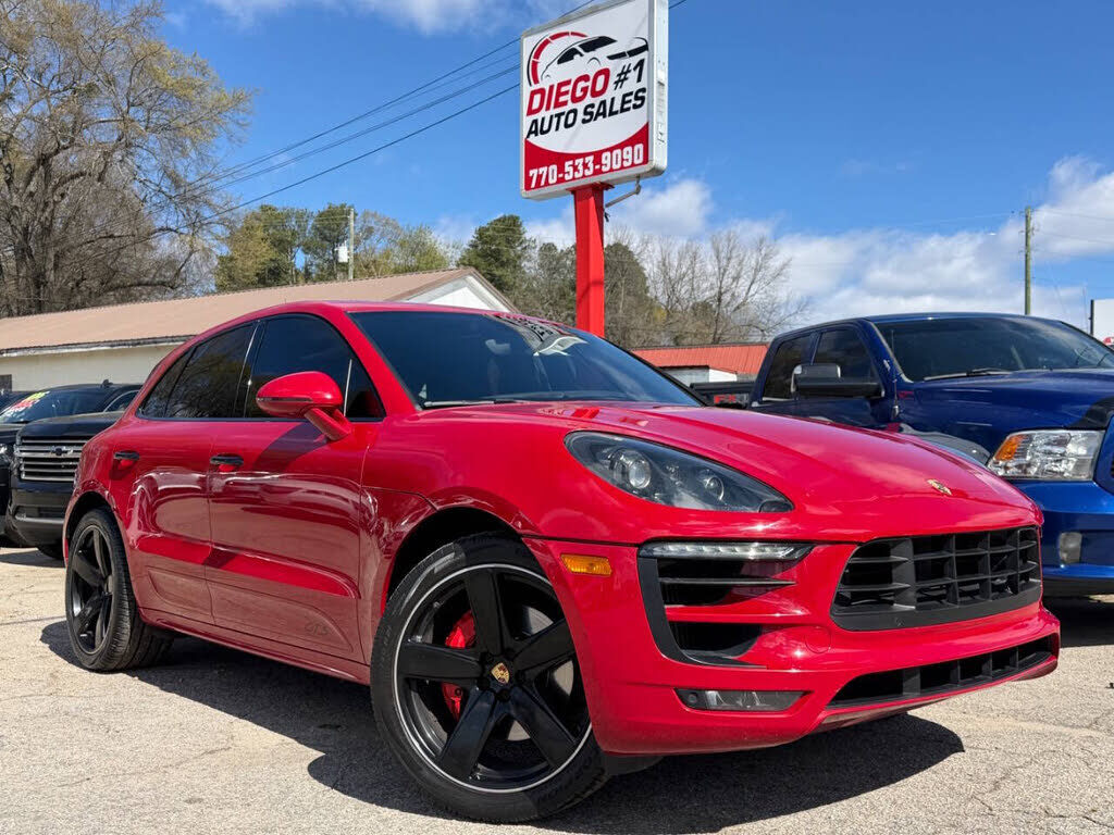 2017 PORSCHE Macan