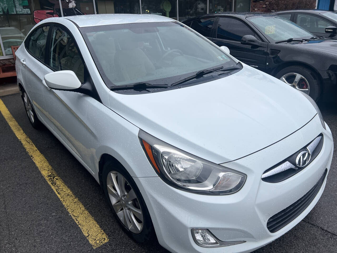 2013 HYUNDAI Accent