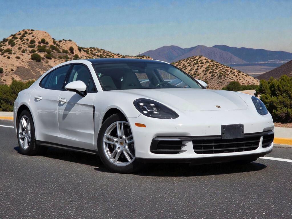2017 PORSCHE Panamera