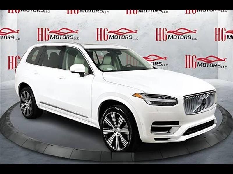 2025 VOLVO XC90