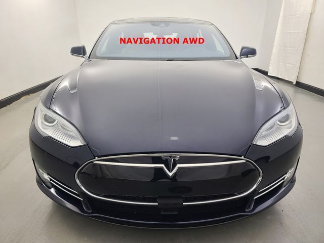 2015 TESLA Model S