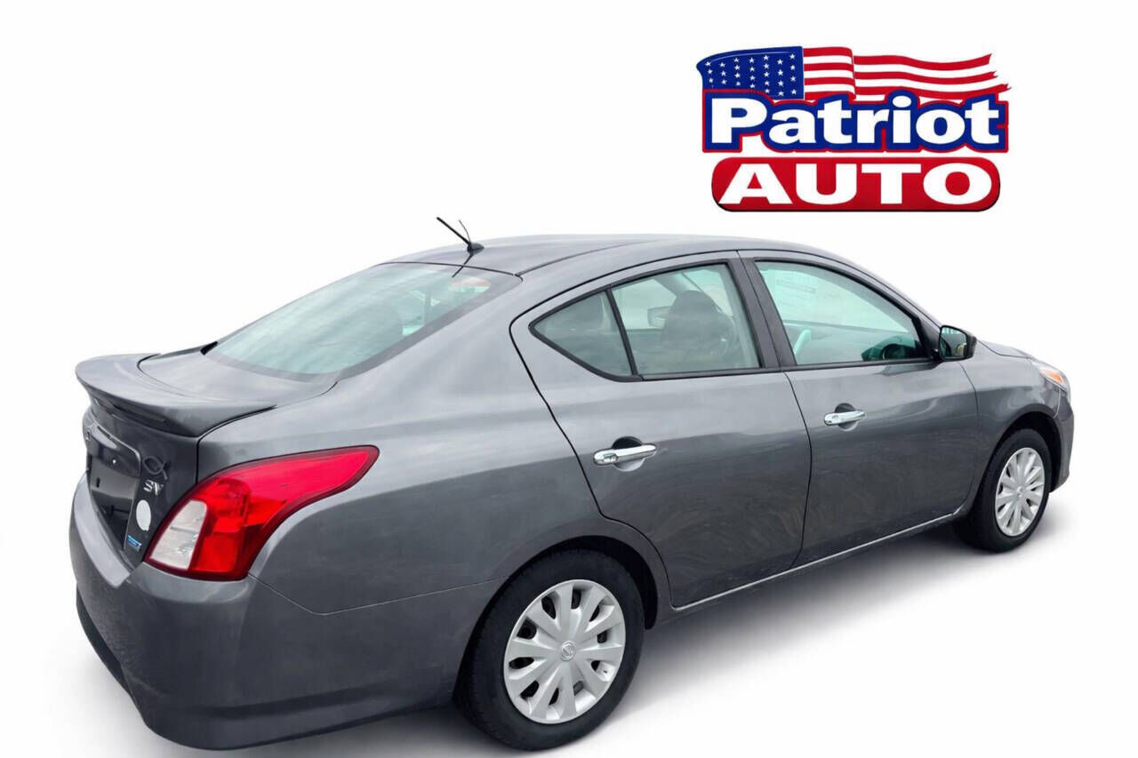 2016 NISSAN Versa