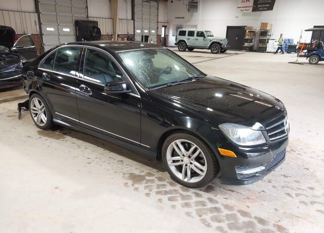 2014 MERCEDES-BENZ C-Class