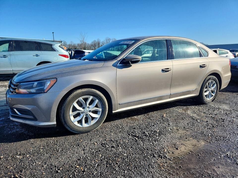 2016 VOLKSWAGEN Passat