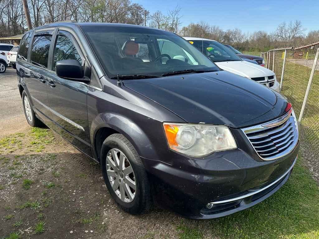 2014 CHRYSLER Town and Country