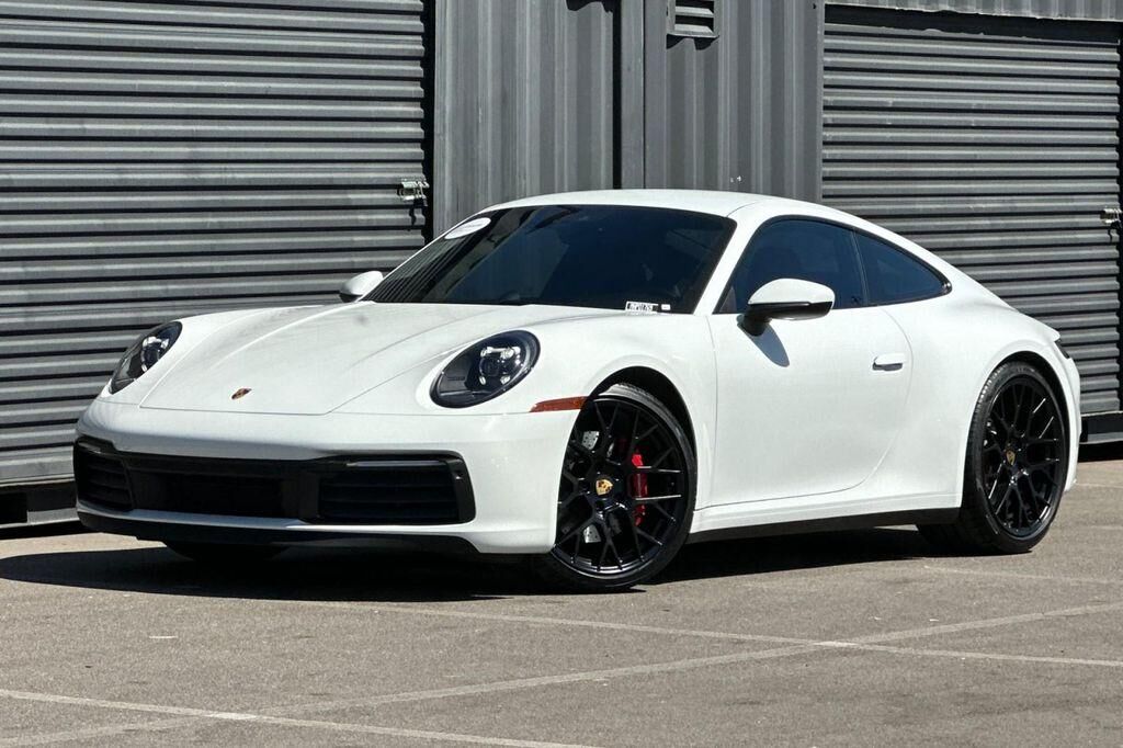 2024 PORSCHE 911
