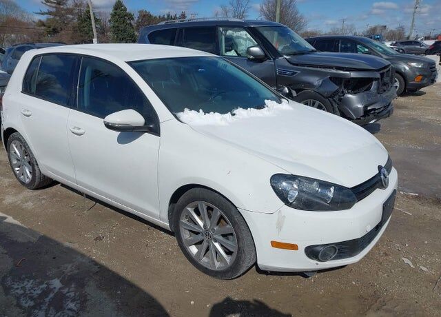 2012 VOLKSWAGEN Golf