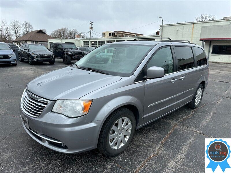 2015 CHRYSLER Town and Country