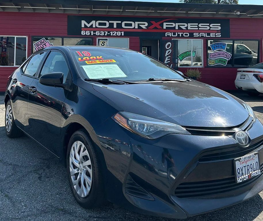2019 TOYOTA Corolla