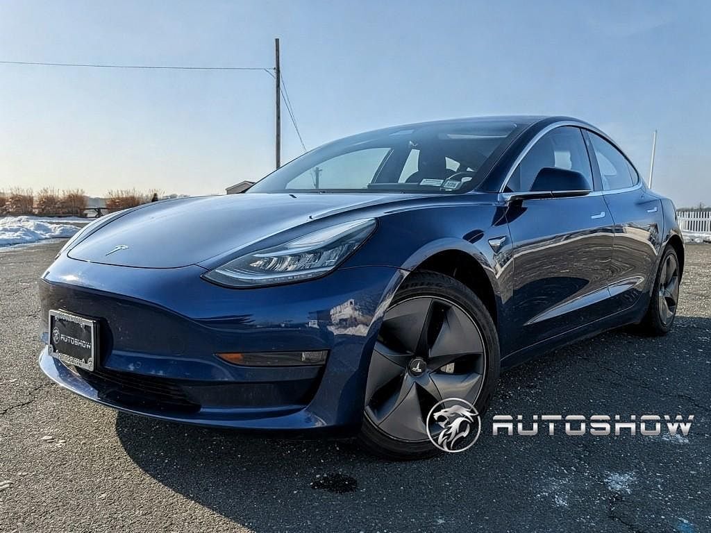 2018 TESLA Model 3