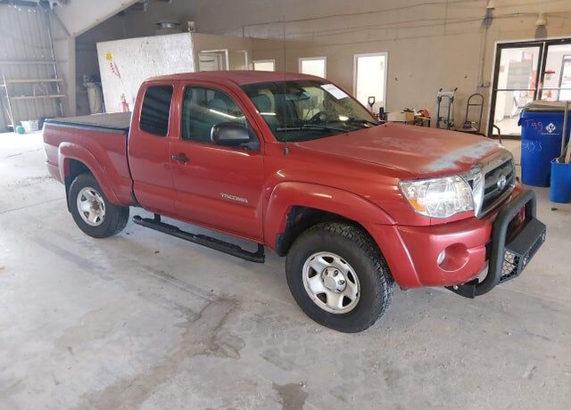 2010 TOYOTA Tacoma
