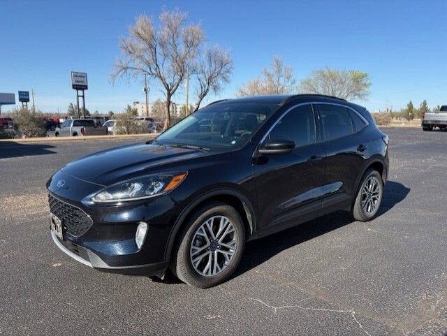 2021 FORD Escape