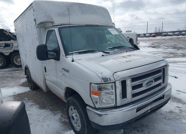 2012 FORD E-350