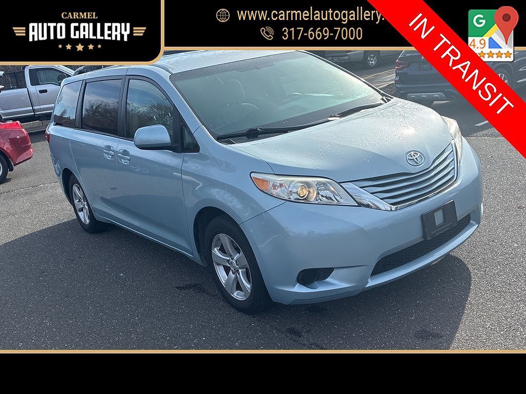 2017 TOYOTA Sienna