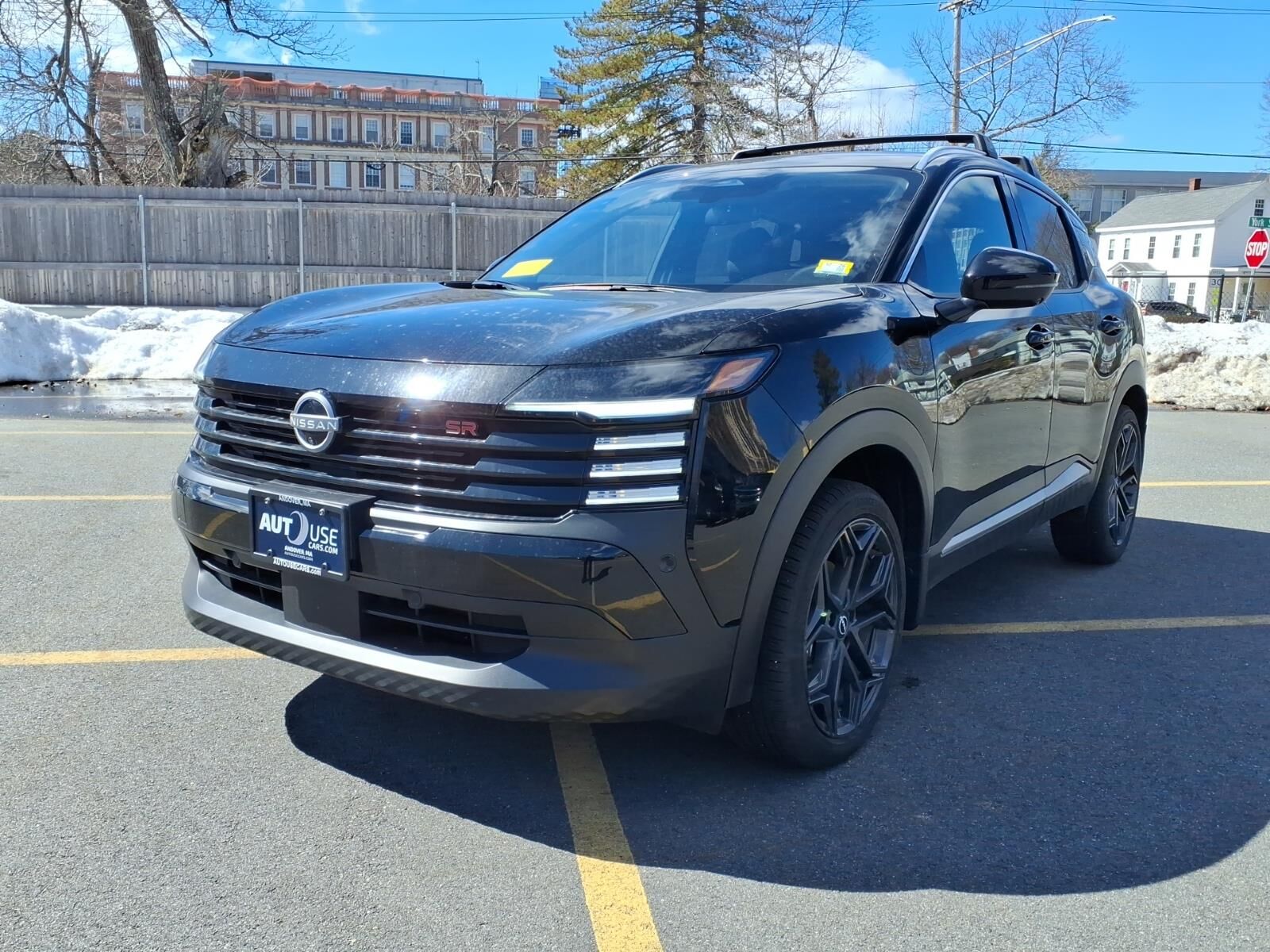 2025 NISSAN Kicks