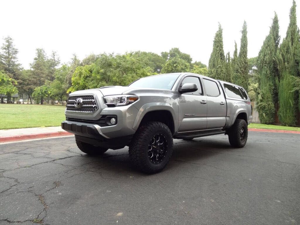 2016 TOYOTA Tacoma