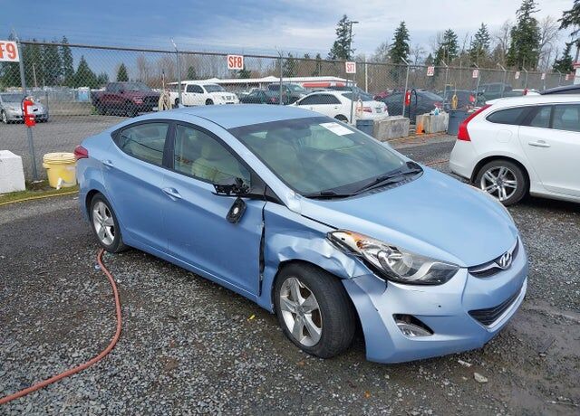 2012 HYUNDAI Elantra
