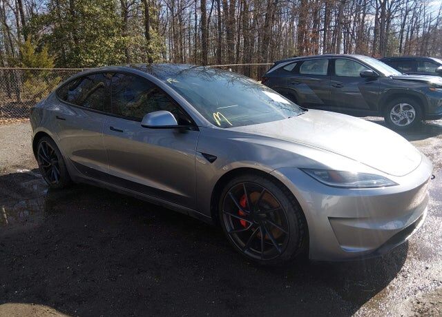2024 TESLA Model 3