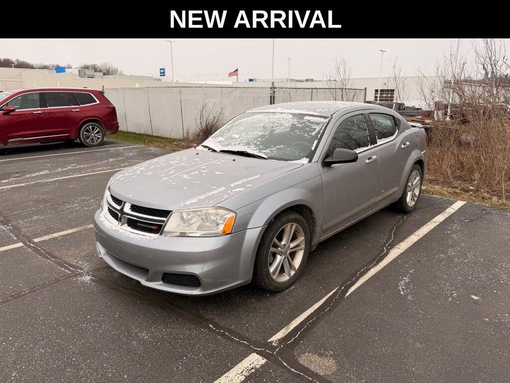 2013 DODGE Avenger