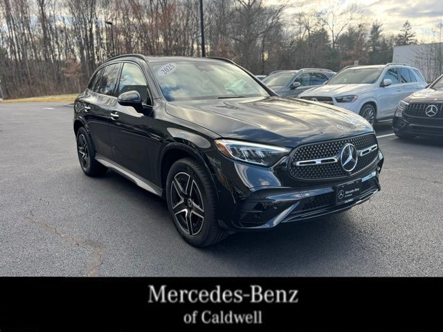 2025 MERCEDES-BENZ GLC-Class