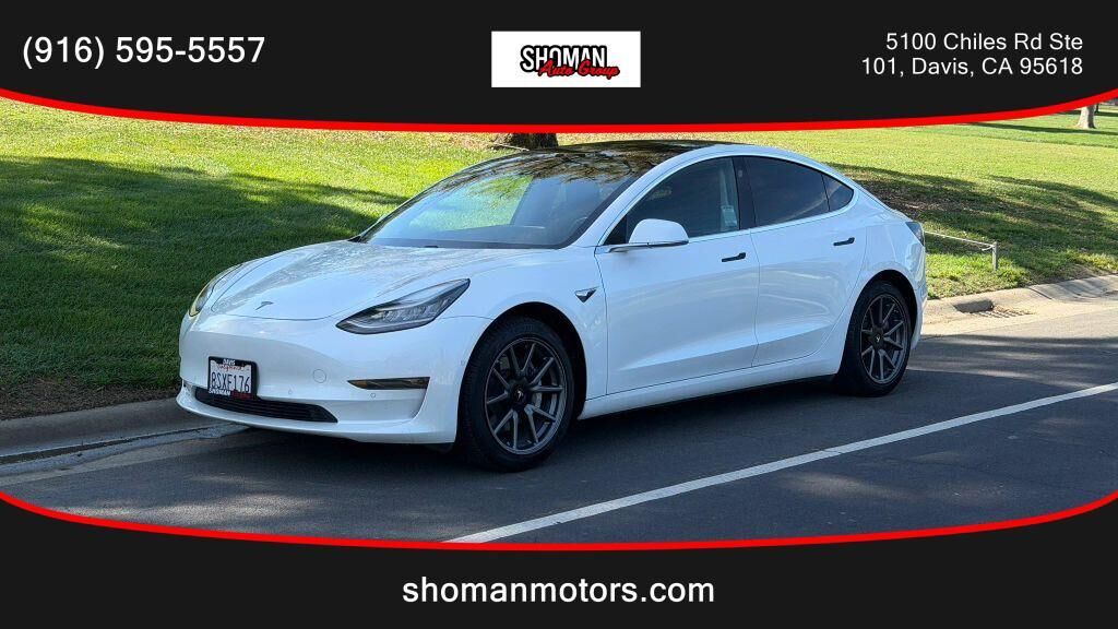 2020 TESLA Model 3