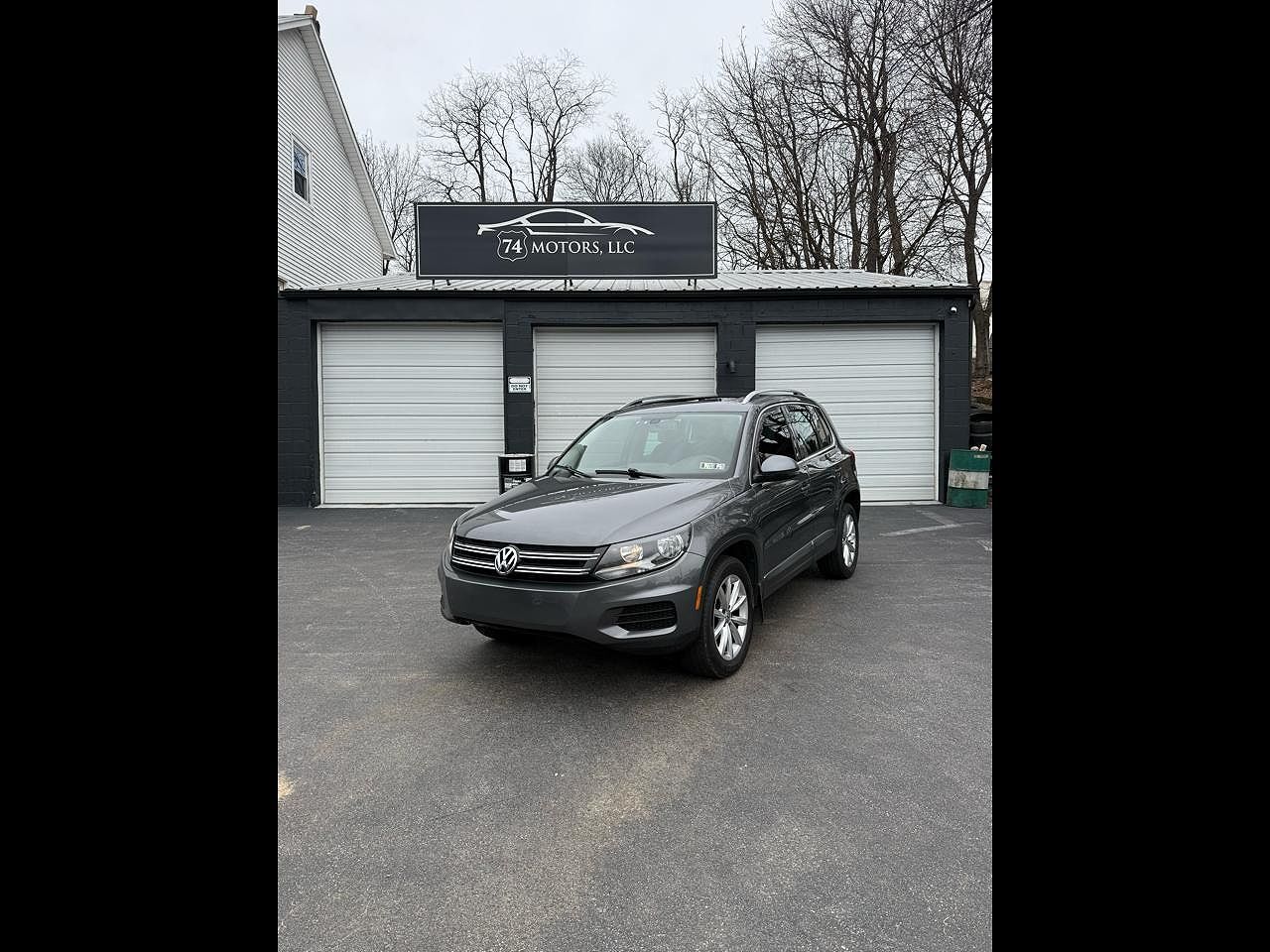 2017 VOLKSWAGEN Tiguan