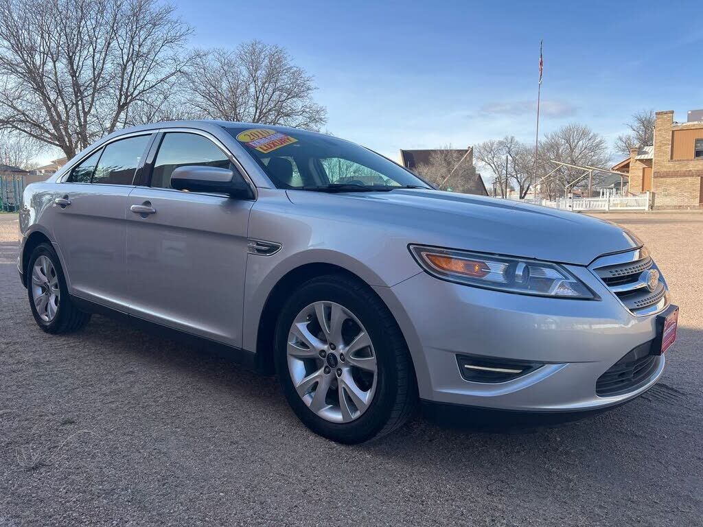 2010 FORD Taurus