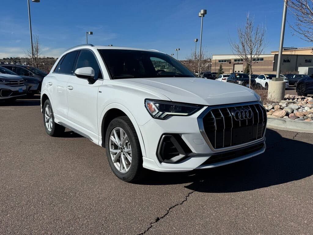 2024 AUDI Q3