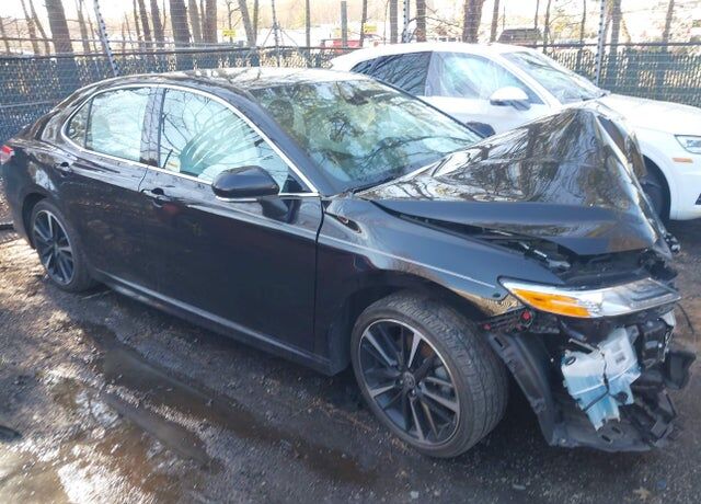 2020 TOYOTA Camry