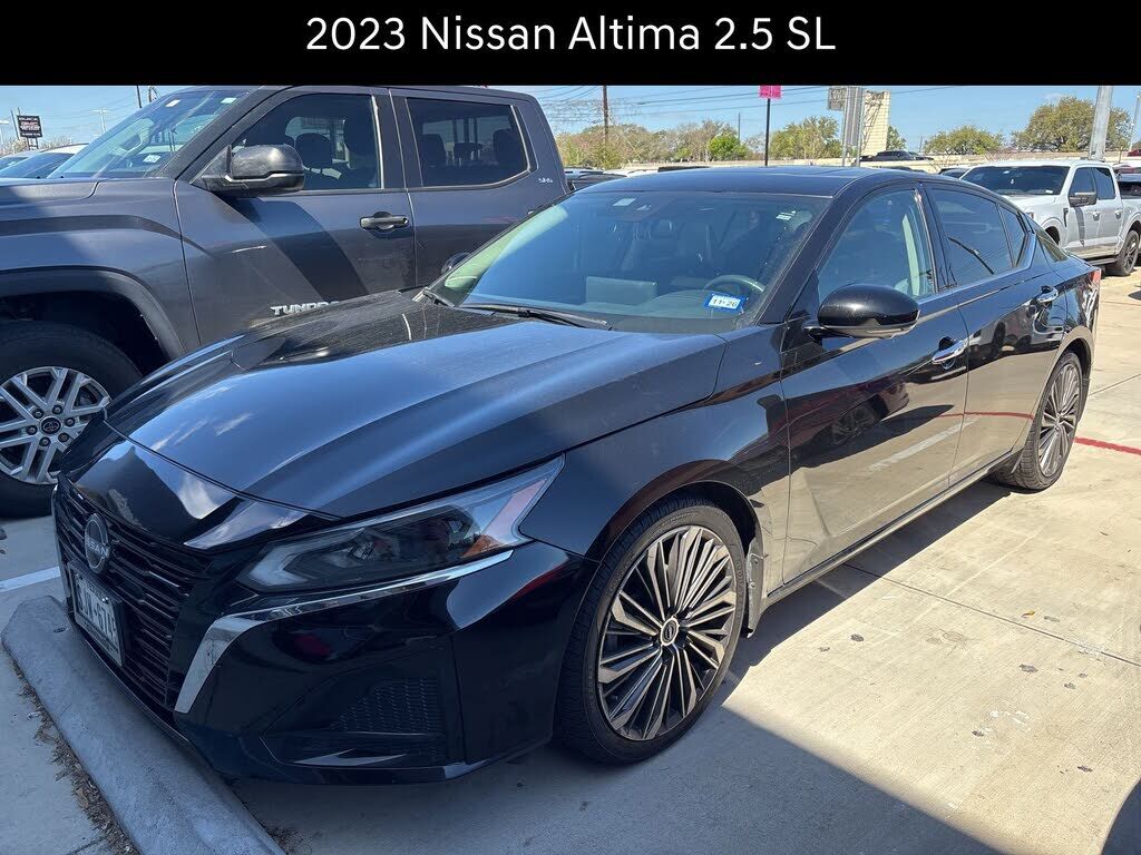 2023 NISSAN Altima