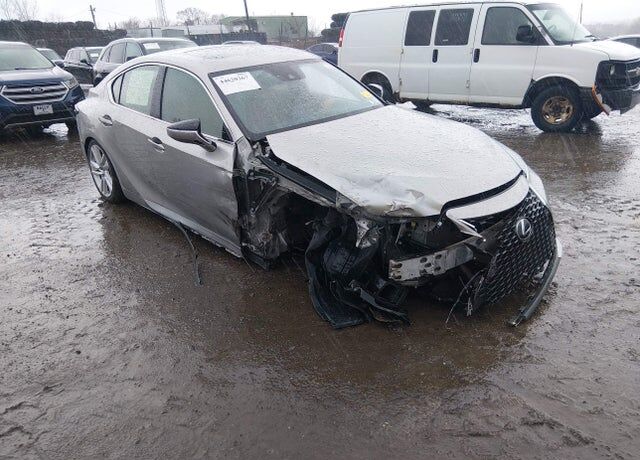 2021 LEXUS IS