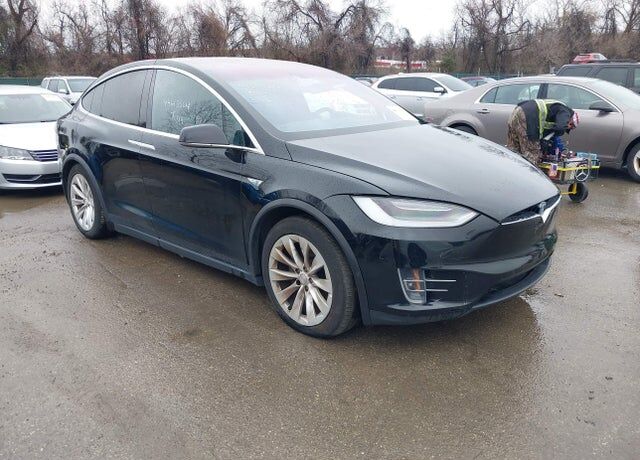 2016 TESLA Model X