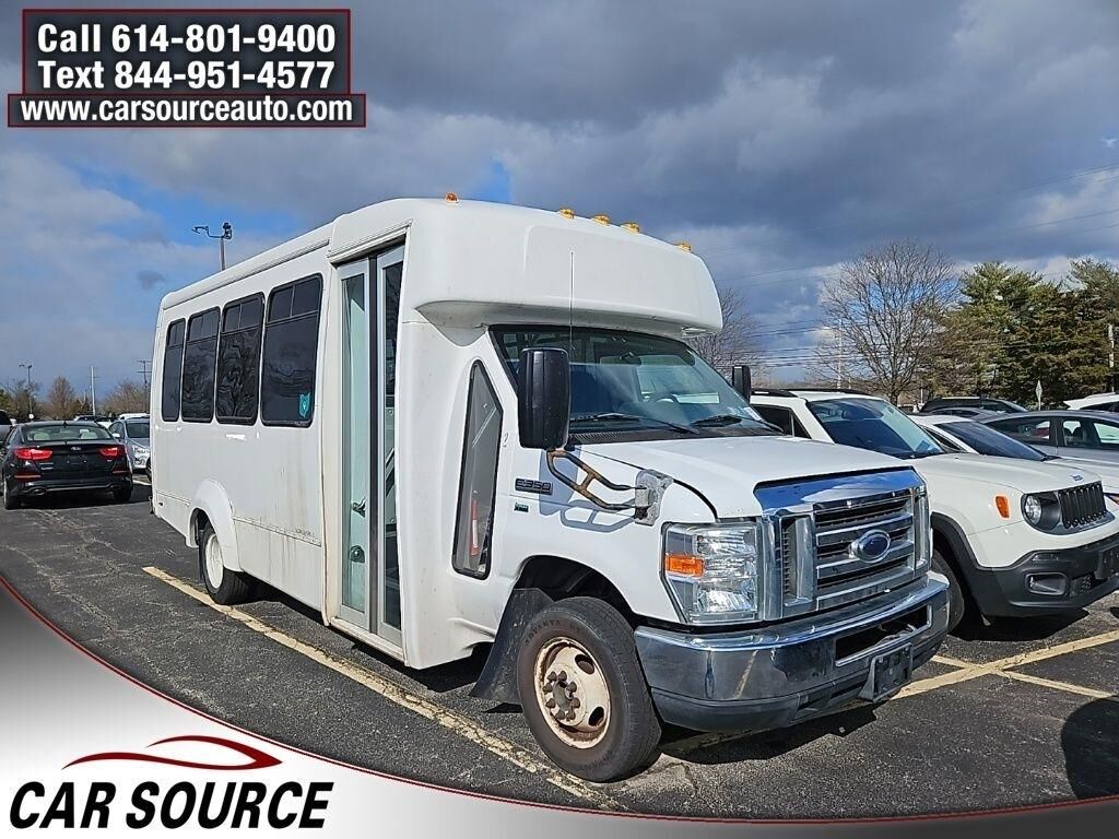 2013 FORD E-350