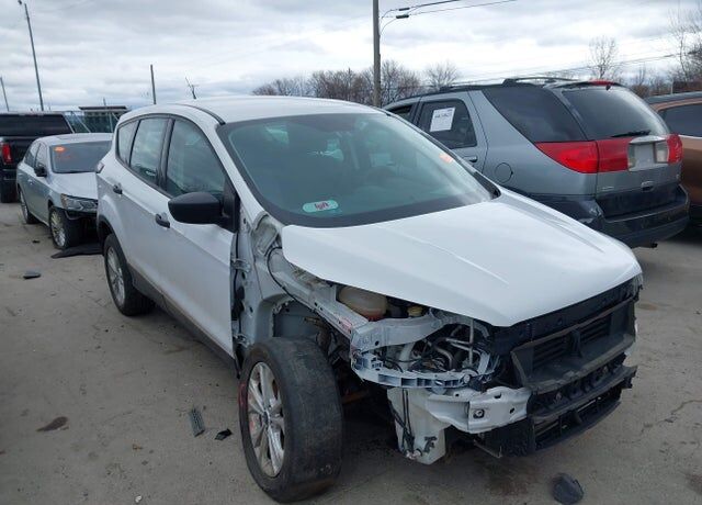 2017 FORD Escape