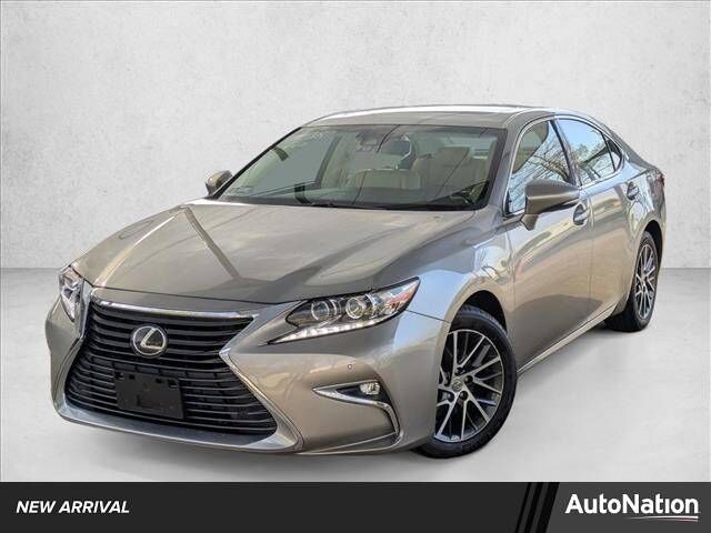 2017 LEXUS ES