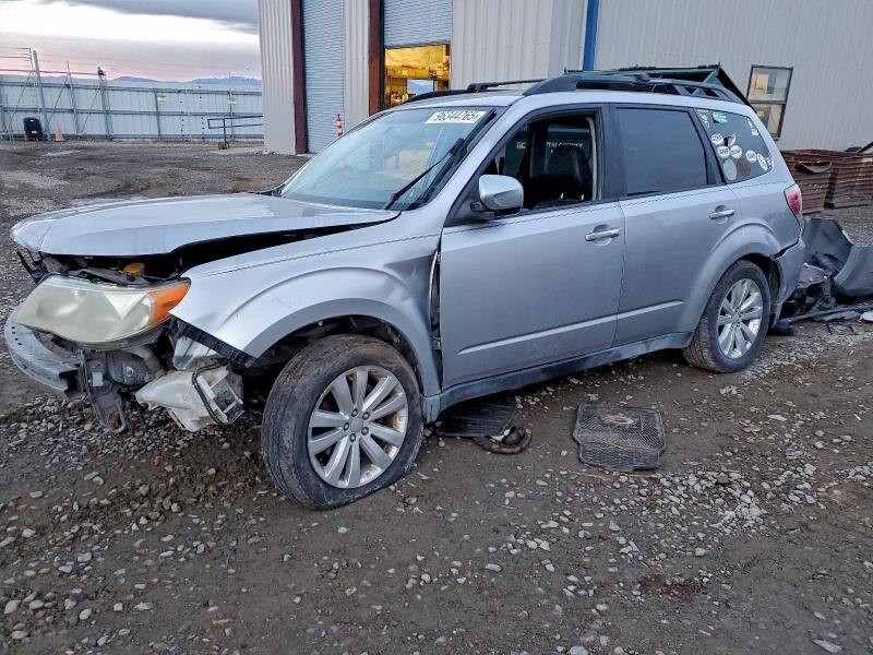 2013 SUBARU Forester