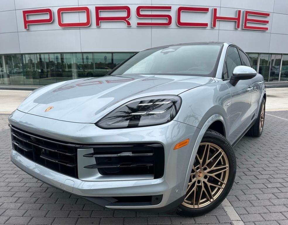 2026 PORSCHE Cayenne