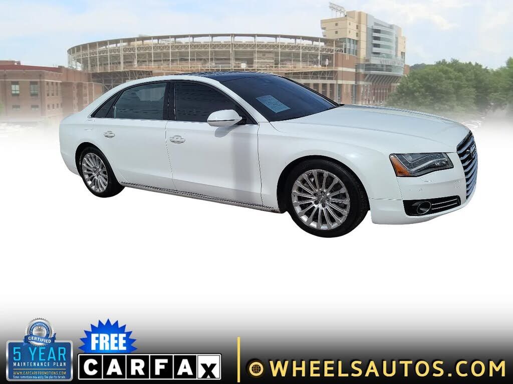2013 AUDI A8
