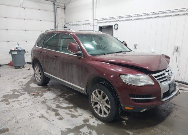 2008 VOLKSWAGEN Touareg