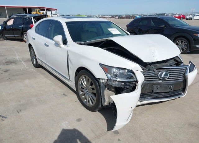 2016 LEXUS LS