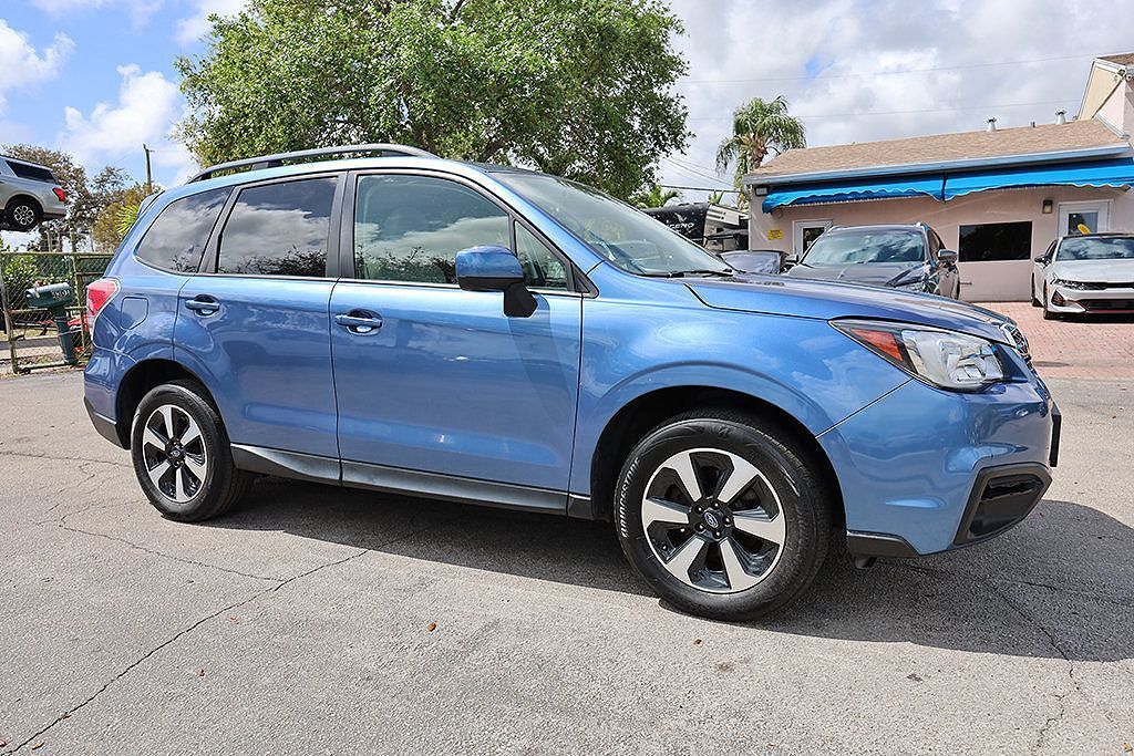2018 SUBARU Forester